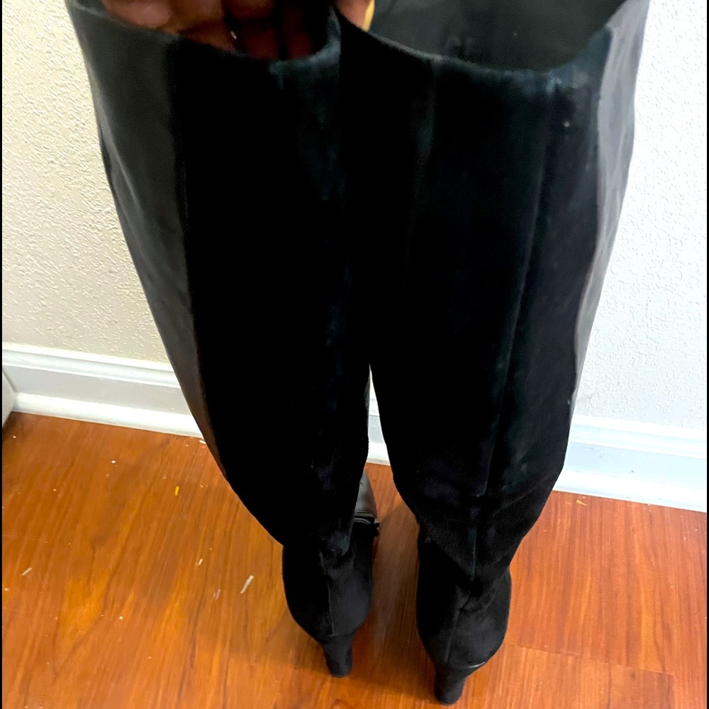 Vince Camuto Black Wedge Heeled boots Size 8. Leather and Suede